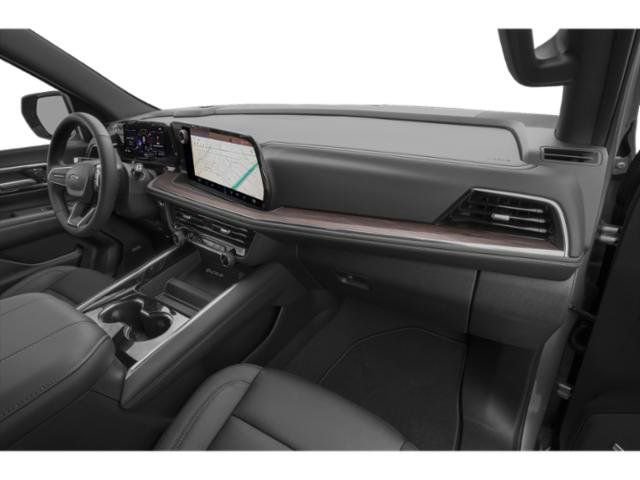 Used 2025 Chevrolet Suburban Z71 AWD/4WD image 17