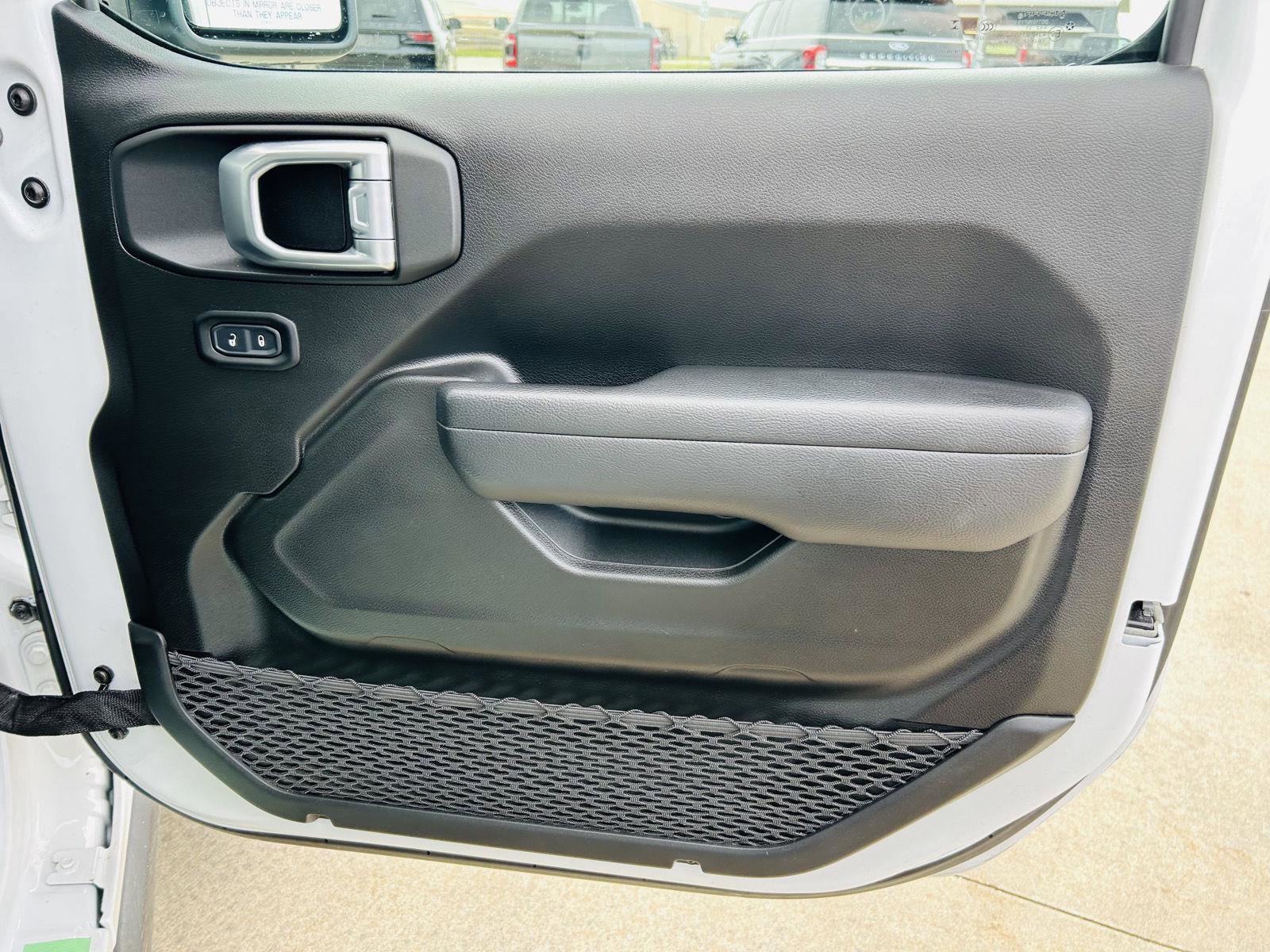 Used 2024 Jeep Wrangler Willys image 27