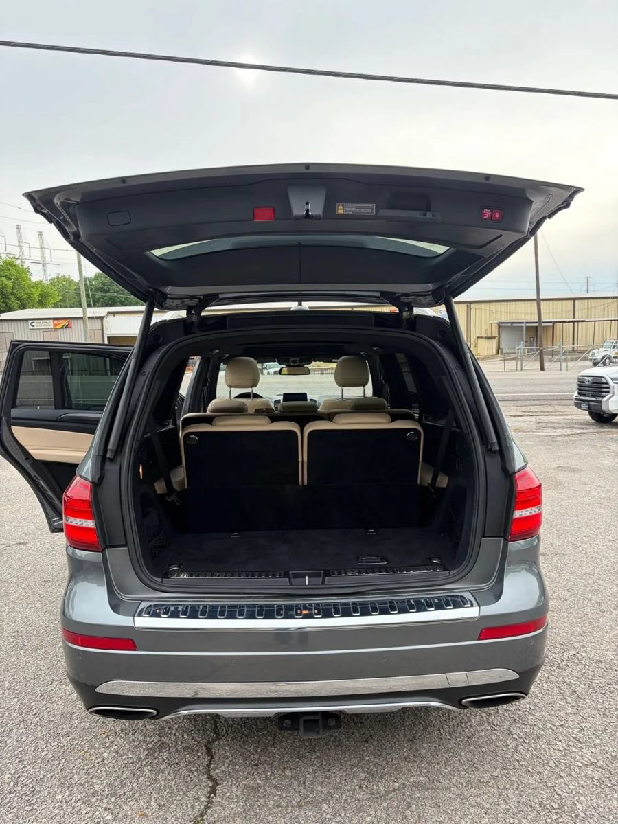 Used 2017 Mercedes-Benz GLS 450 4MATIC image 12