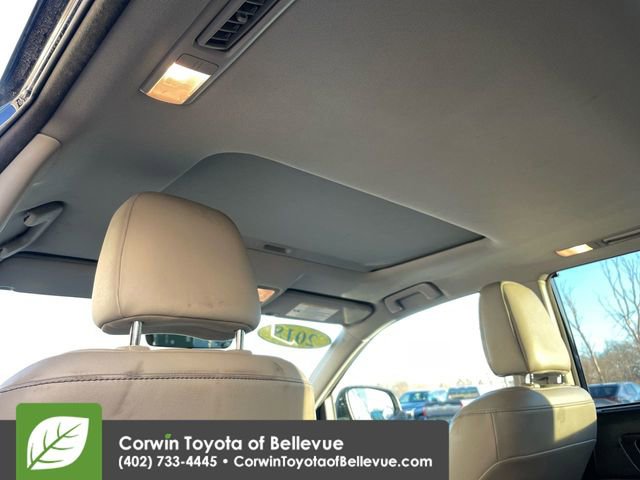 Used 2018 Toyota Highlander XLE image 24