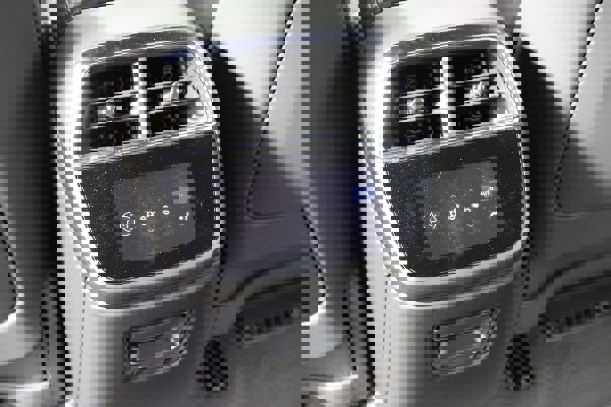 Used 2024 Lucid Air Pure image 32