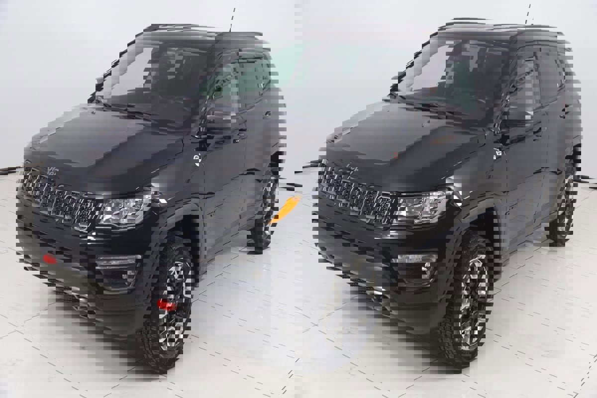 Used 2018 Jeep Compass Trailhawk w/ Safe & Security Group image 20