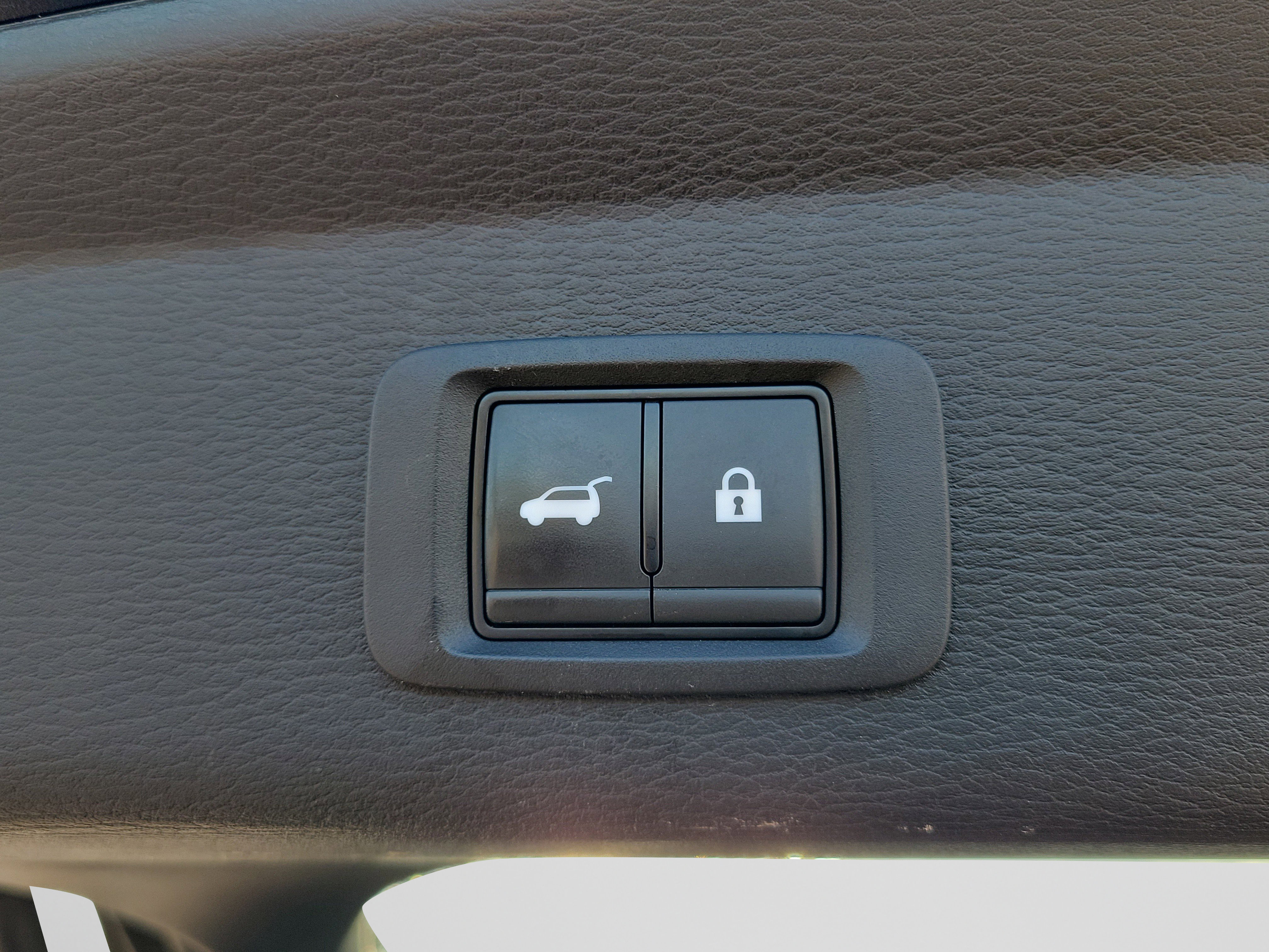 Used 2024 Mitsubishi Outlander SE image 32