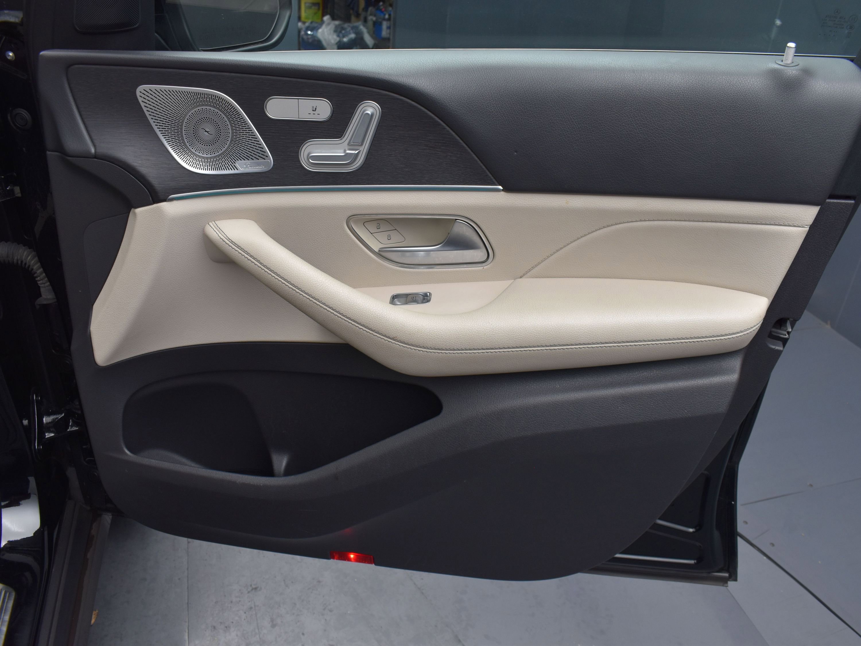 Used 2020 Mercedes-Benz GLE 350 4MATIC image 6