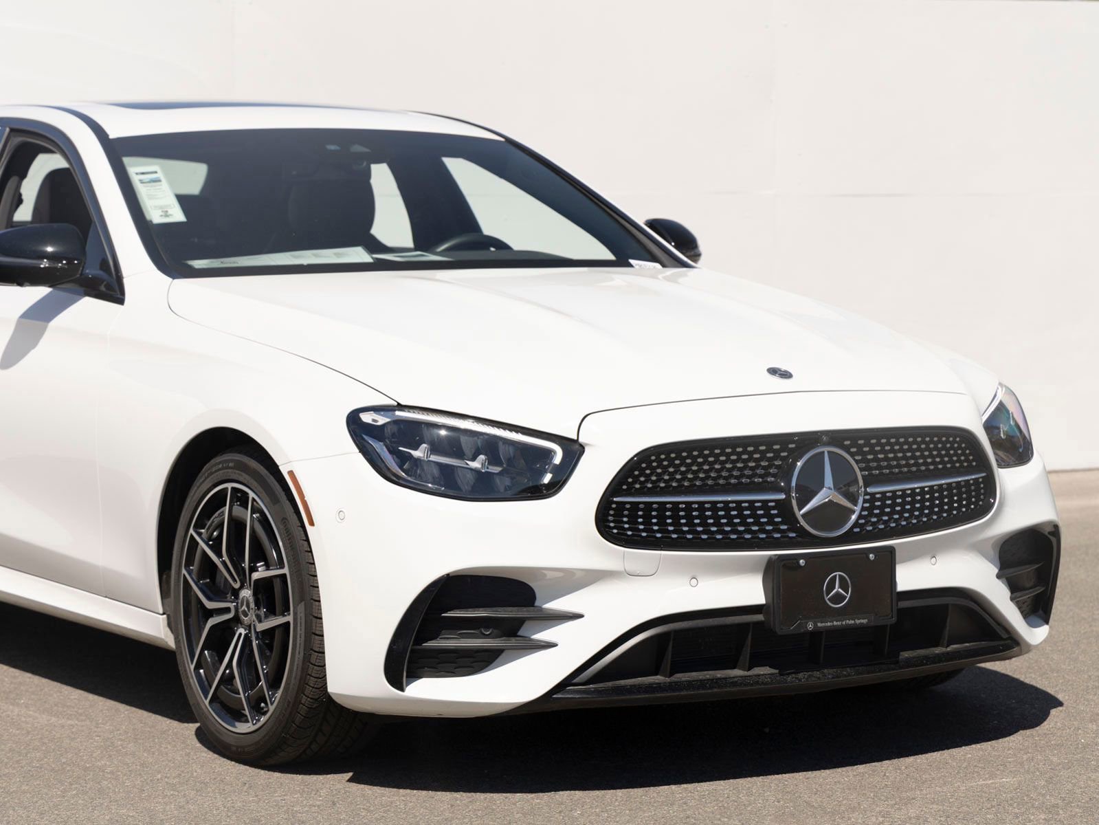 Used 2022 Mercedes-Benz E 350 Sedan image 3