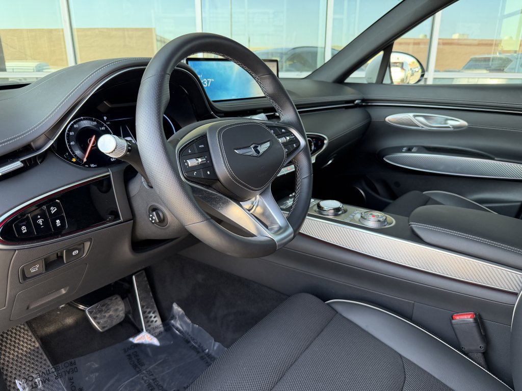 Used 2025 Genesis GV70 2.5T w/ Sport Prestige Package image 33