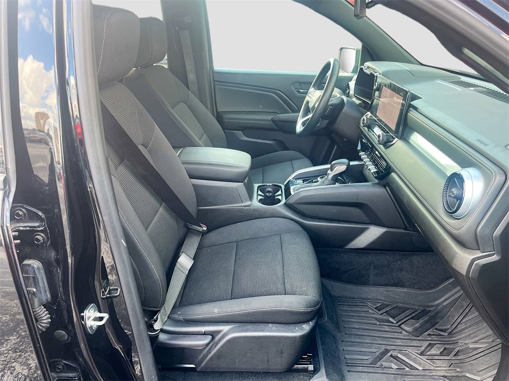 Used 2023 Chevrolet Colorado LT w/ LT Convenience Package II image 28