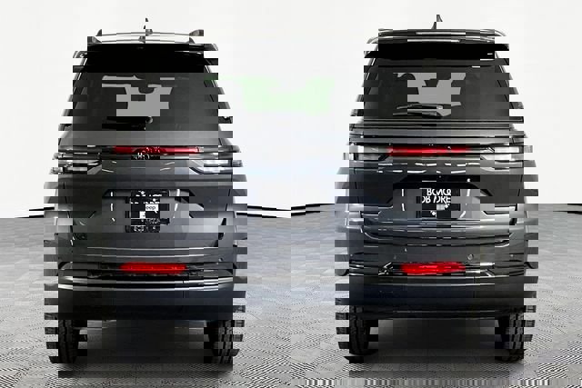 New 2025 Jeep Grand Cherokee Altitude image 5