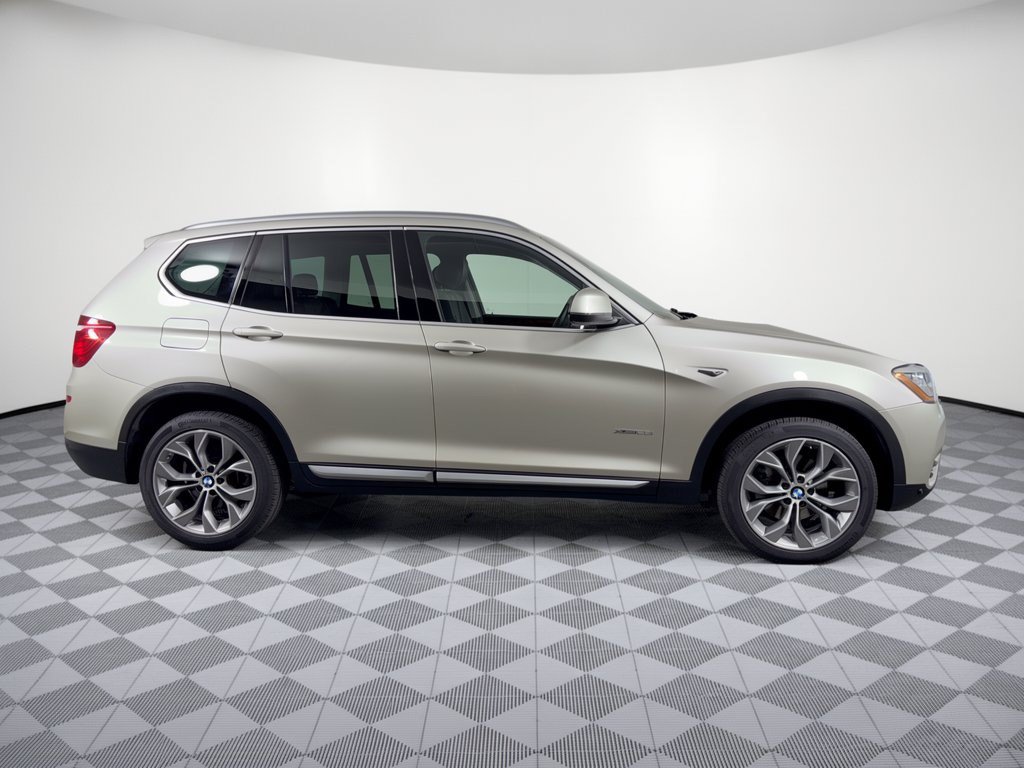 Used 2017 BMW X3 xDrive28i AWD/4WD image 8