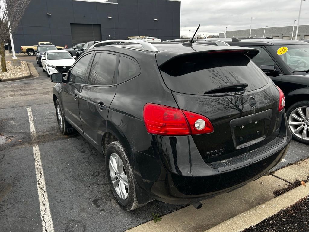 Used 2015 Nissan Rogue S w/ Convenience Package image 4