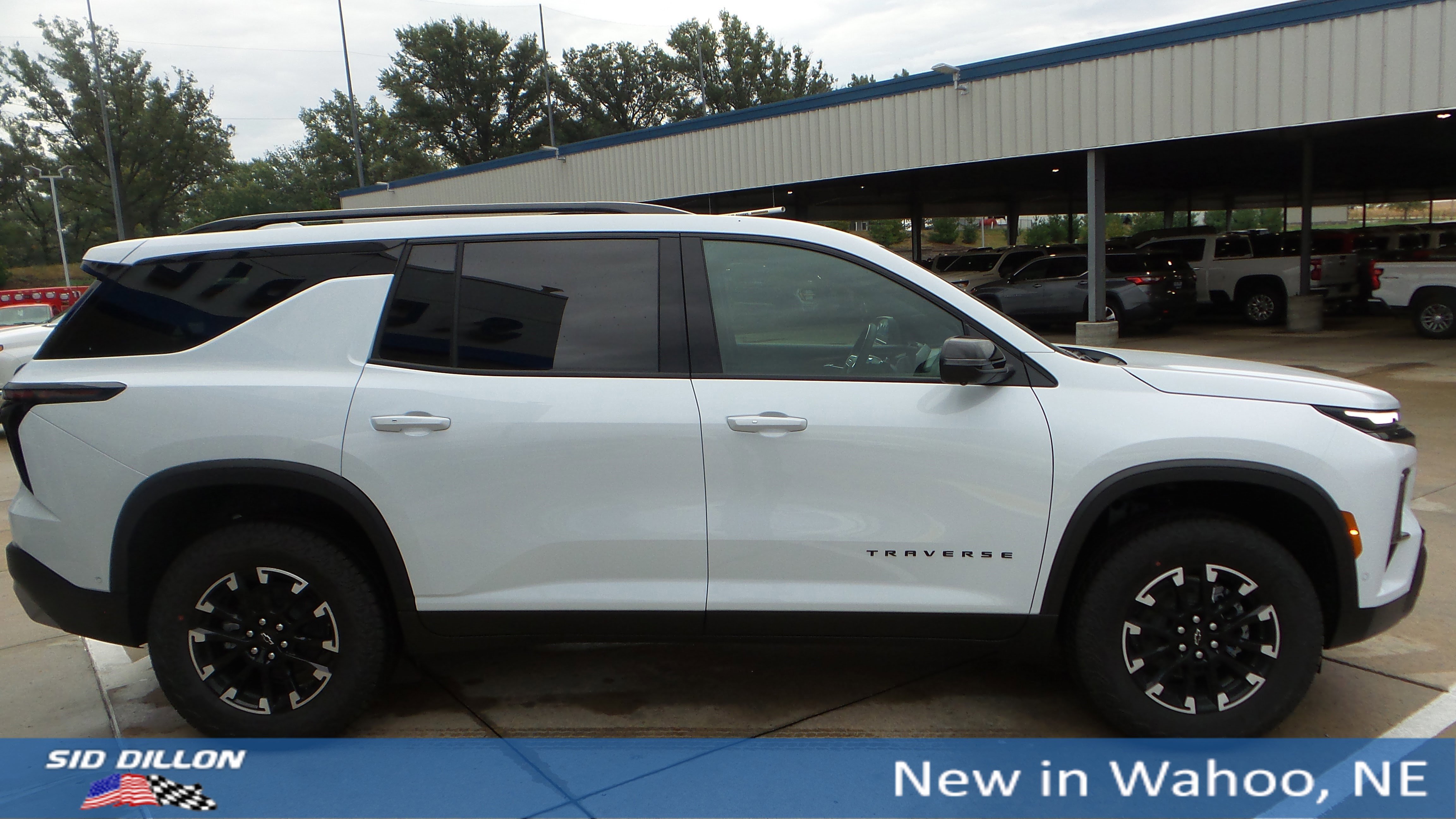 New 2026 Chevrolet Traverse Z71 w/ Enhanced Driving Package image 6