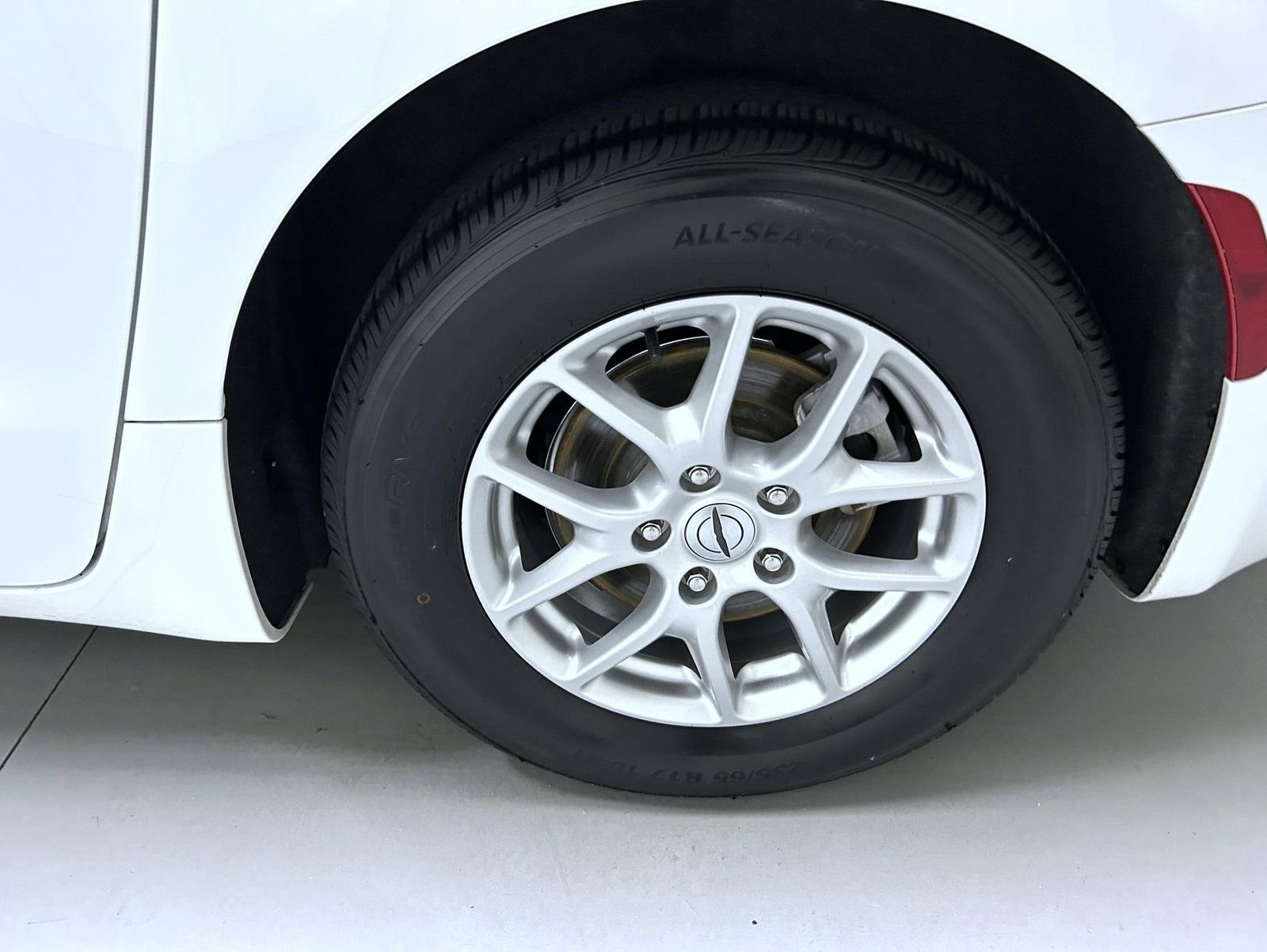 Used 2025 Chrysler Pacifica Select image 21