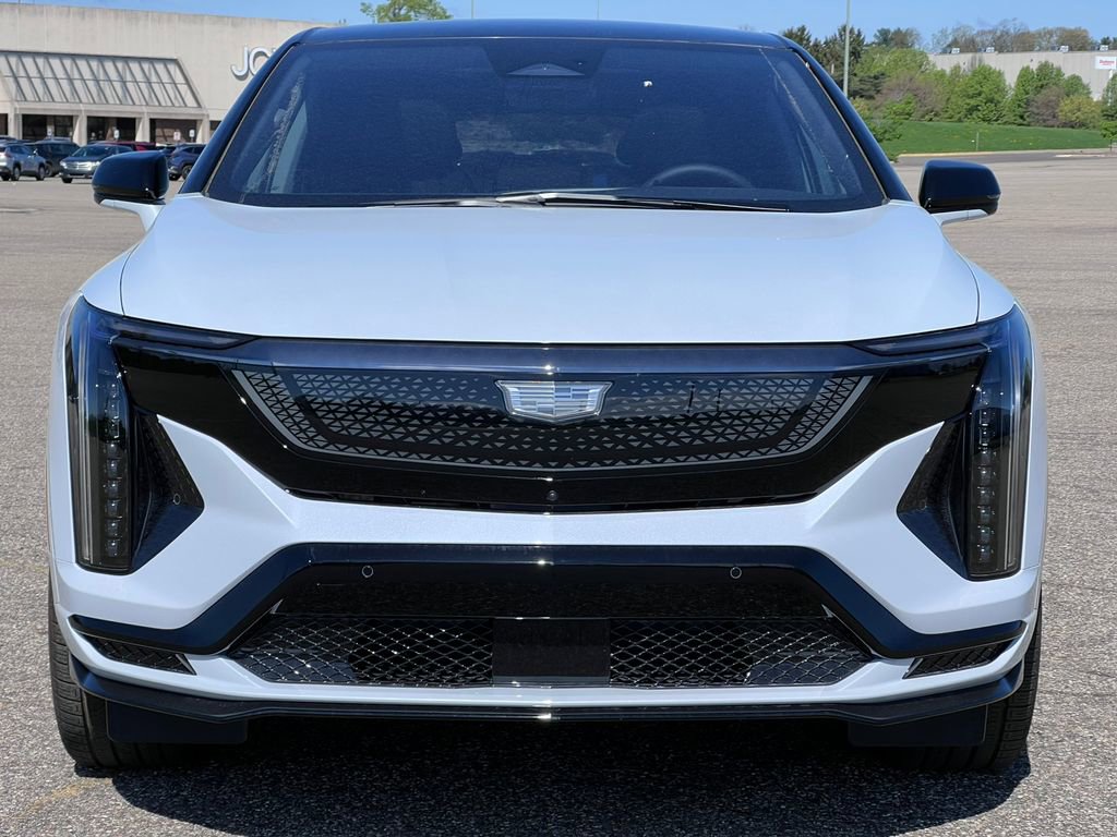 New 2026 Cadillac Optiq V AWD/4WD image 39