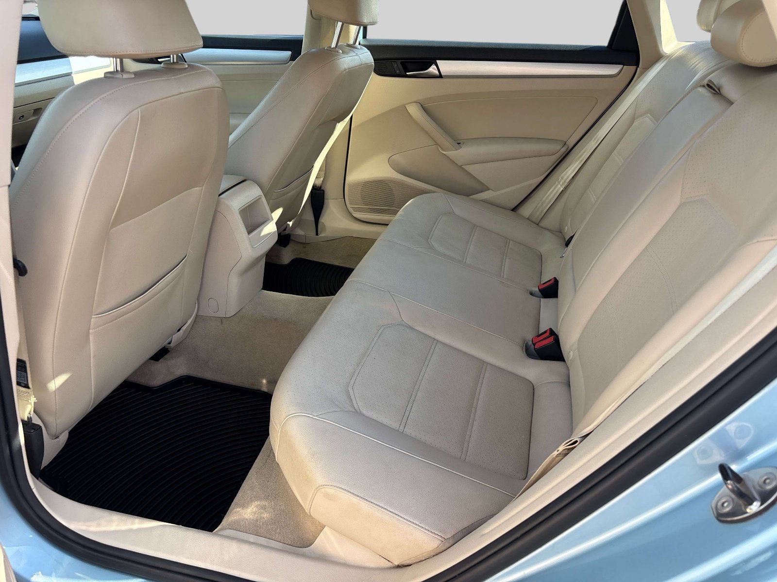 Used 2012 Volkswagen Passat 2.5 SE FWD image 7