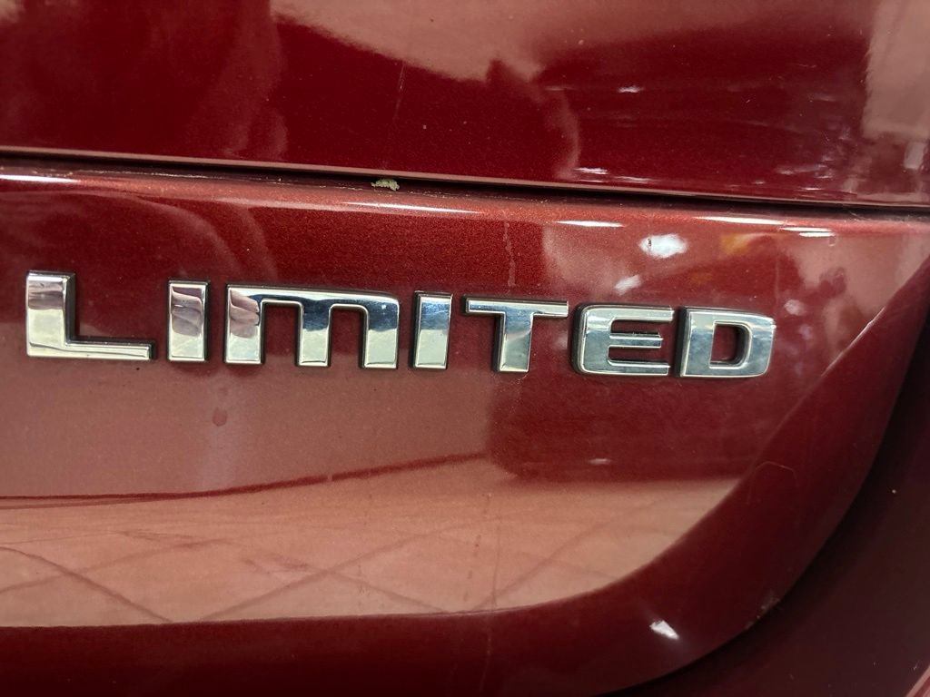 Used 2023 Jeep Grand Cherokee L Limited AWD/4WD image 9