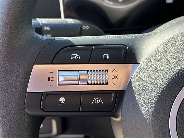 New 2026 Hyundai Elantra SE FWD image 8