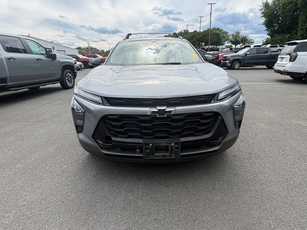 Used 2024 Chevrolet Trax ACTIV w/ Driver Confidence Package FWD image 3