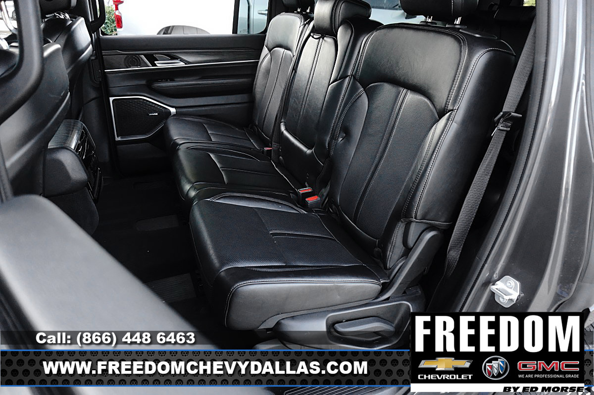 Used 2024 Jeep Wagoneer Series II w/ Flexible Seating Group AWD/4WD image 10