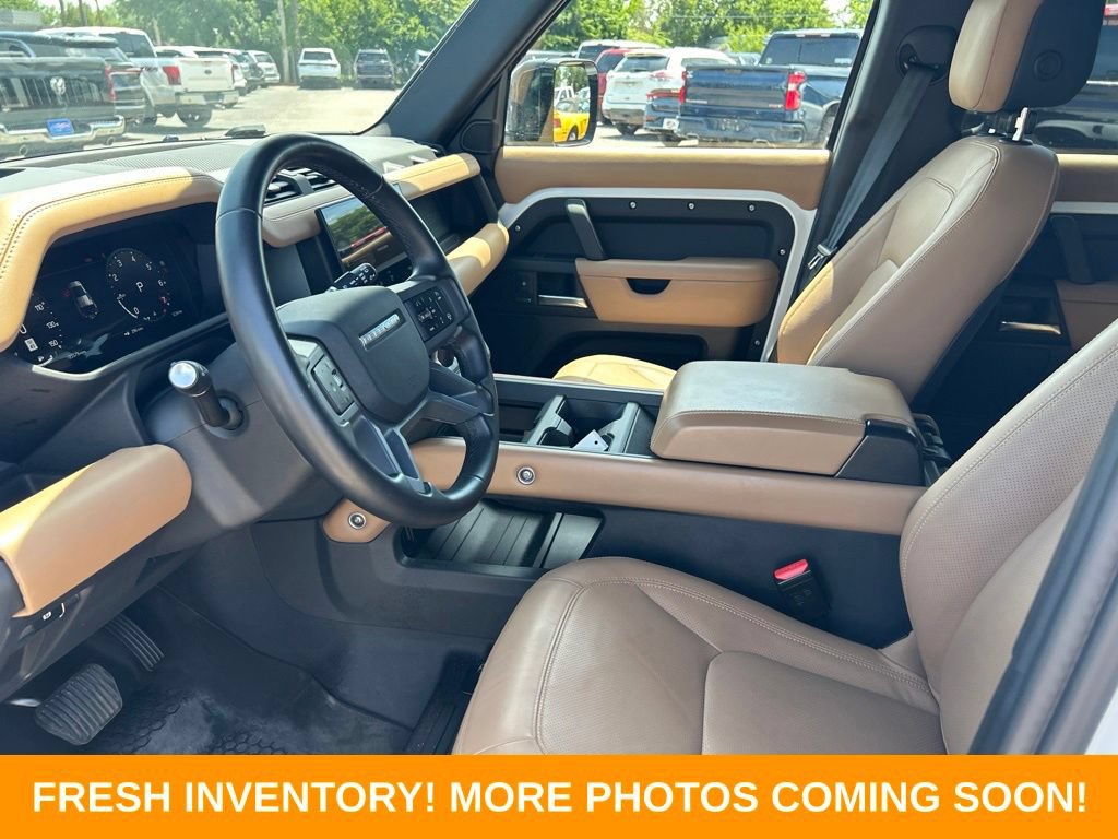 Used 2025 Land Rover Defender 110 X-Dynamic SE AWD/4WD image 8