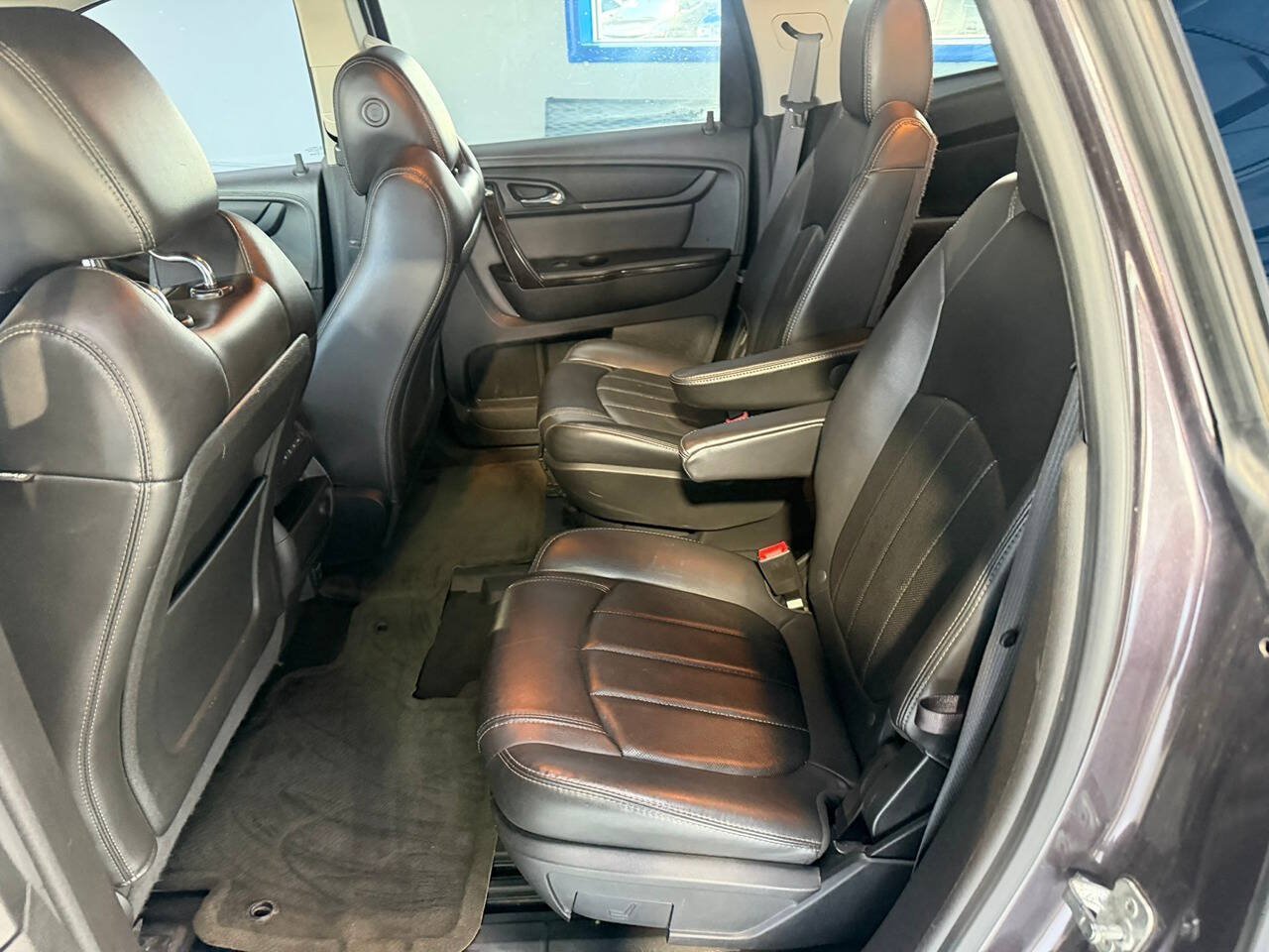 Used 2015 Chevrolet Traverse LTZ AWD/4WD image 29