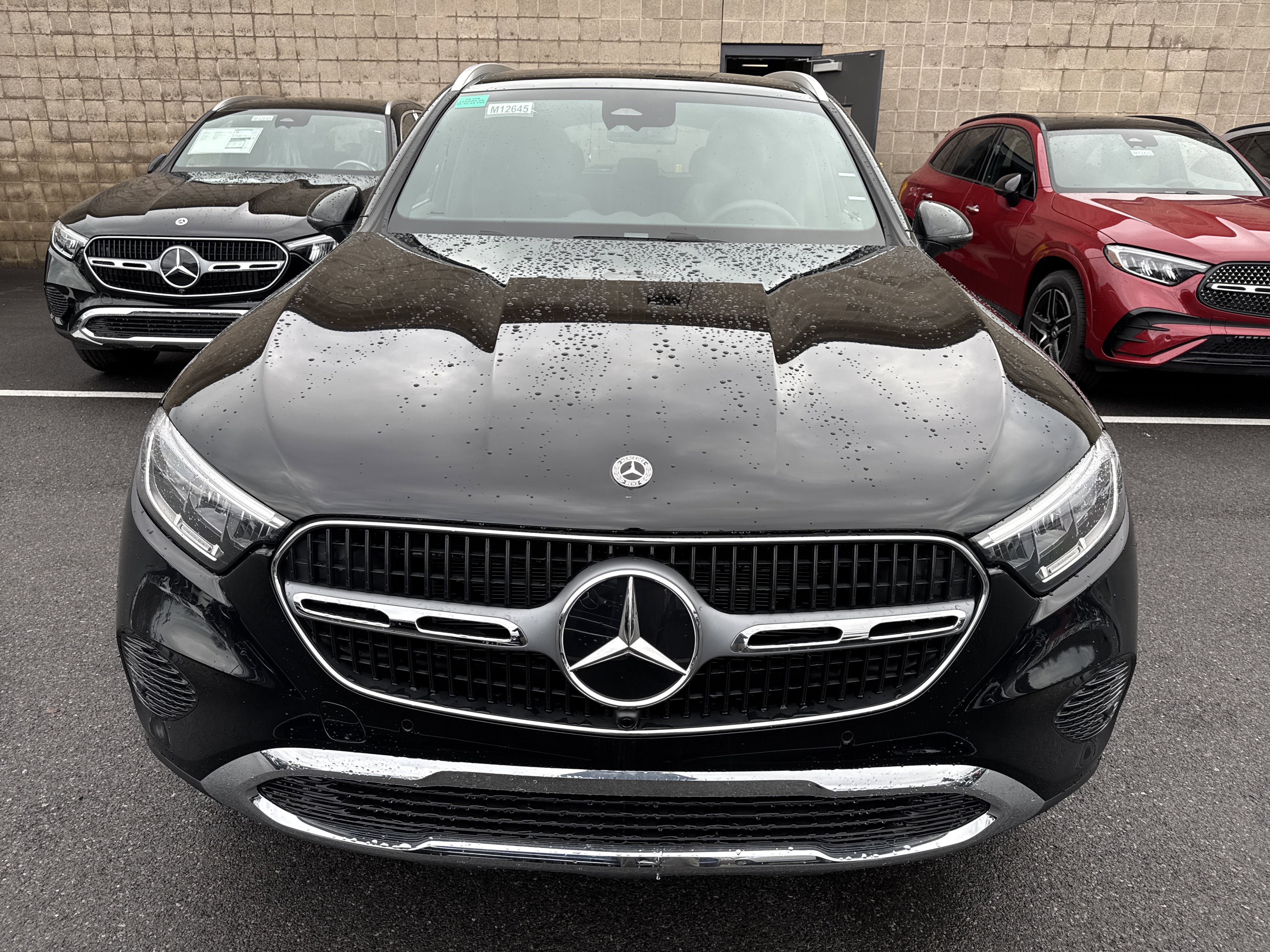 Used 2026 Mercedes-Benz GLC 300 4MATIC image 3