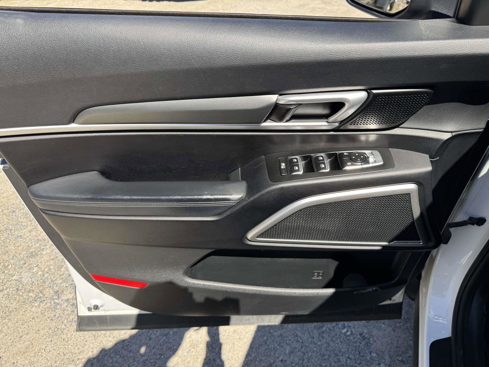 Used 2020 Kia Telluride LX AWD/4WD image 14