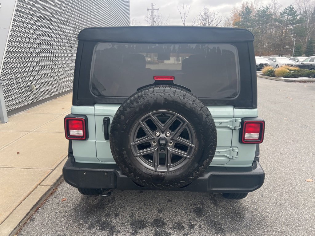Used 2024 Jeep Wrangler Sport S image 34