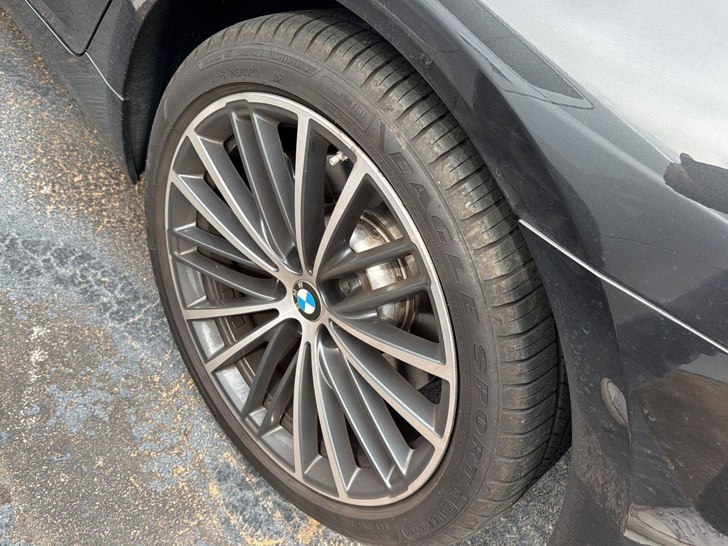 Used 2021 BMW 540i w/ M Sport Package image 8