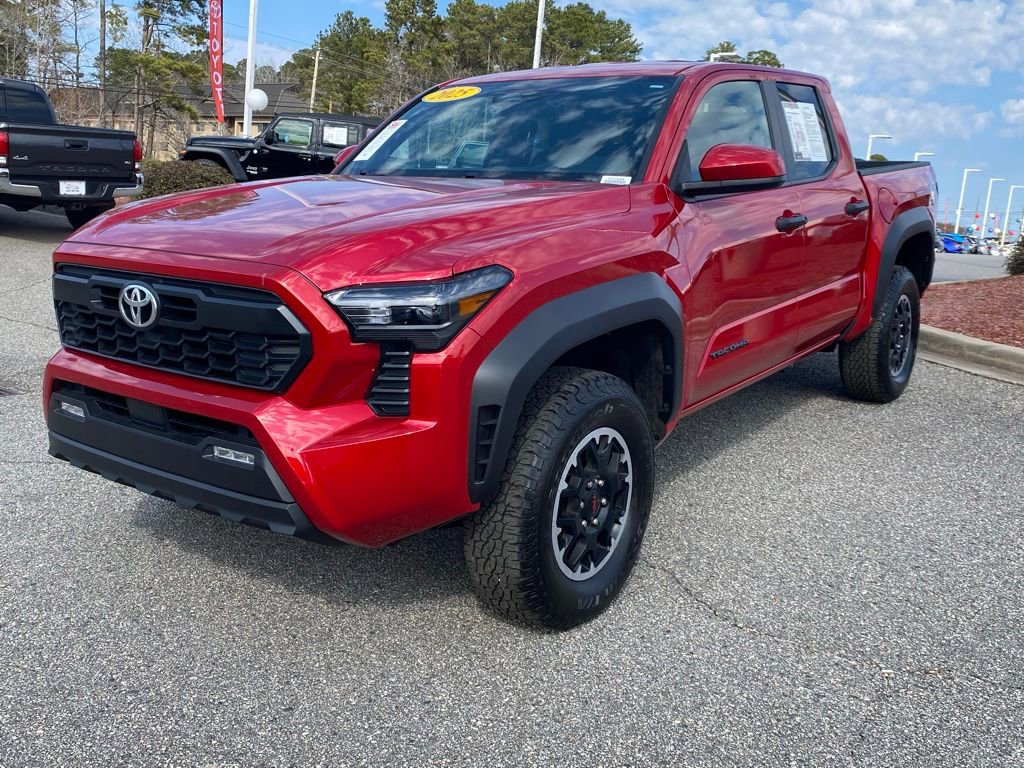 Used 2025 Toyota Tacoma TRD Off-Road video 2