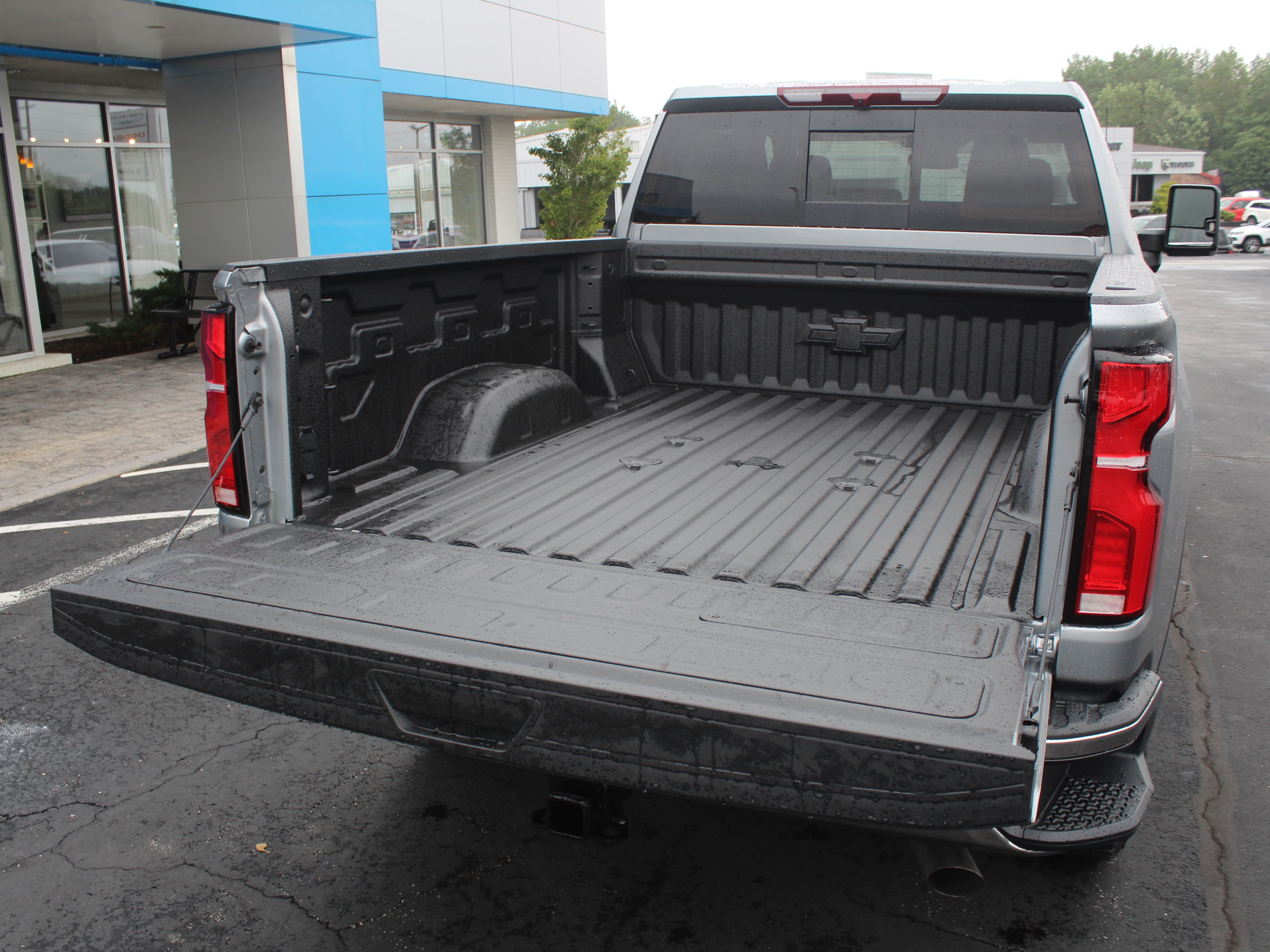 New 2026 Chevrolet Silverado 2500 LTZ w/ LTZ Convenience Package AWD/4WD image 18