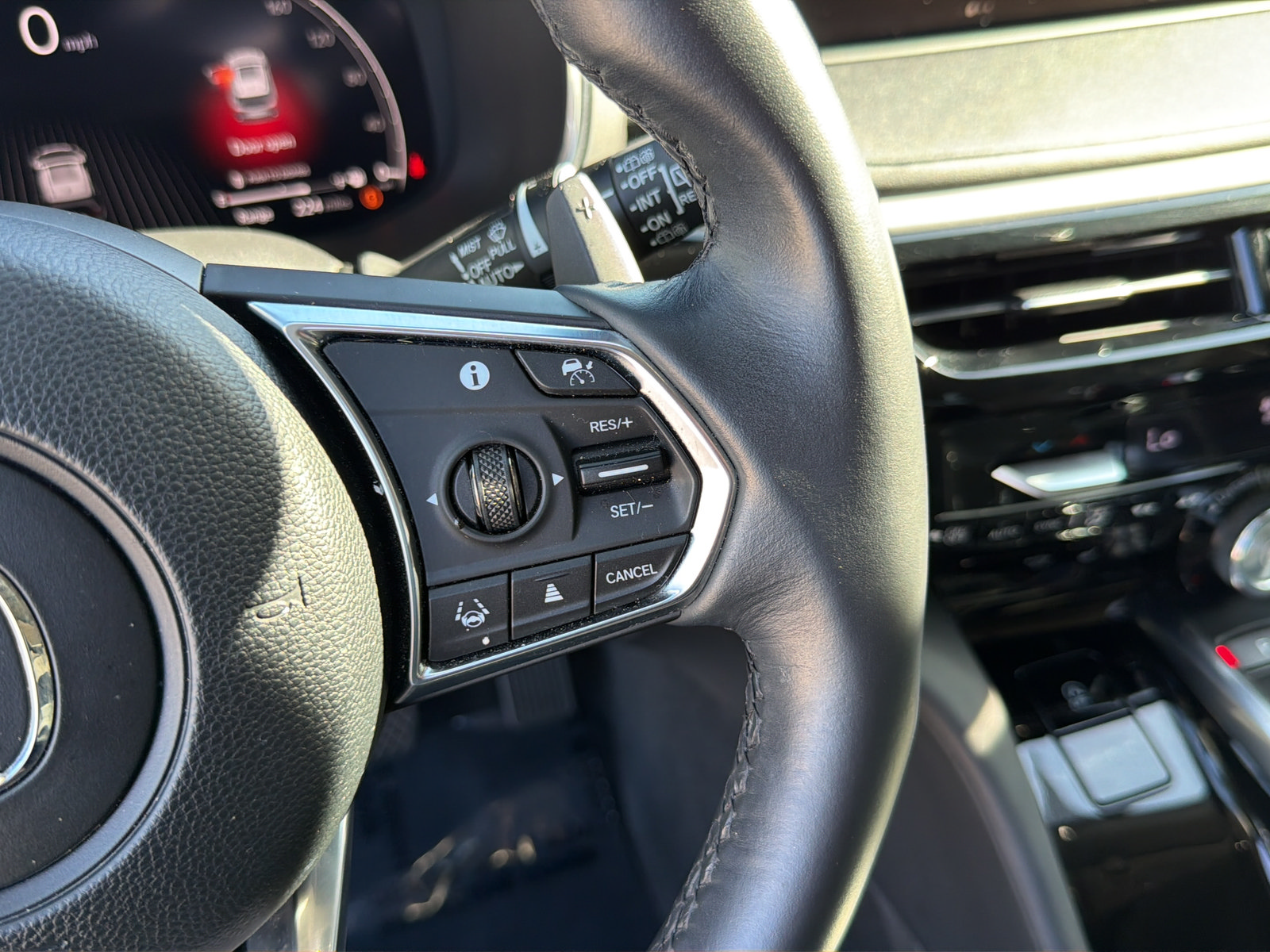 Used 2024 Acura MDX FWD w/ Technology Package image 20