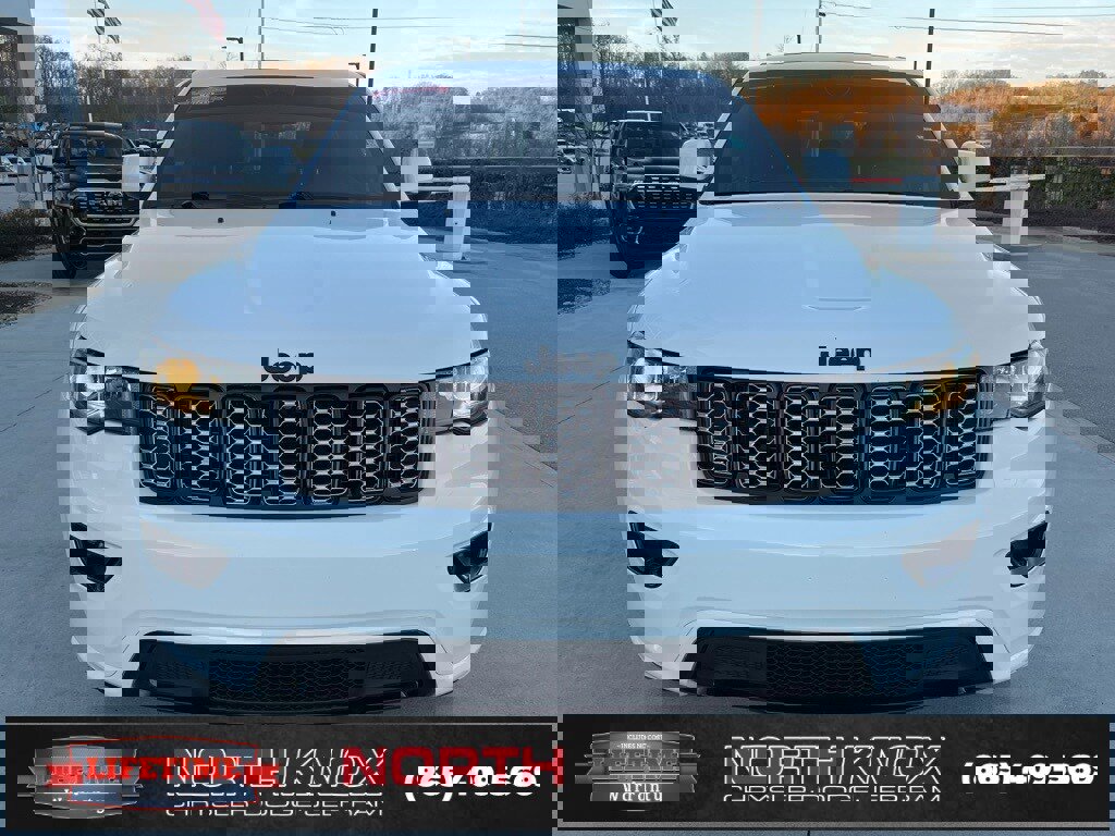 Used 2021 Jeep Grand Cherokee Laredo X image 32