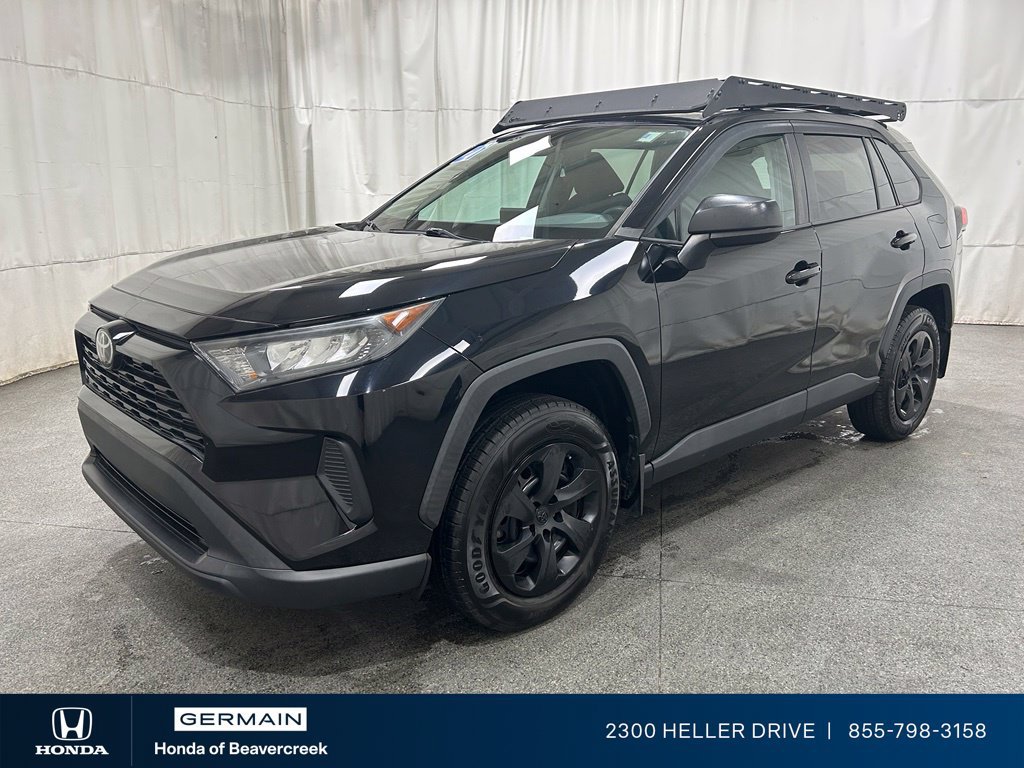 Used 2021 Toyota RAV4 LE AWD/4WD image 4