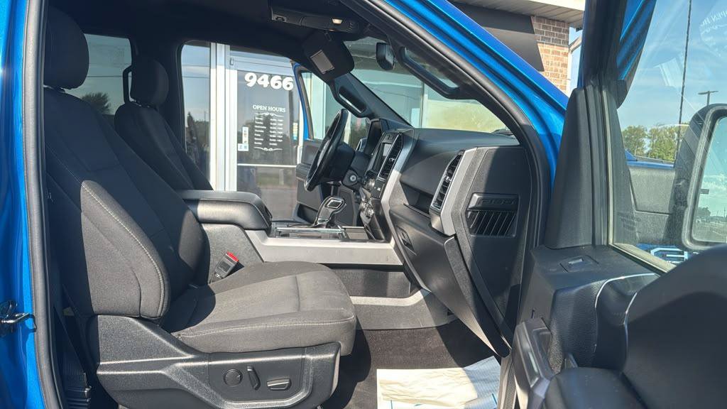 Used 2019 Ford F150 XLT w/ Equipment Group 302A Luxury AWD/4WD image 12
