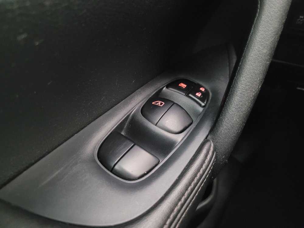 Used 2019 Nissan Rogue S w/ Special Edition Package image 27