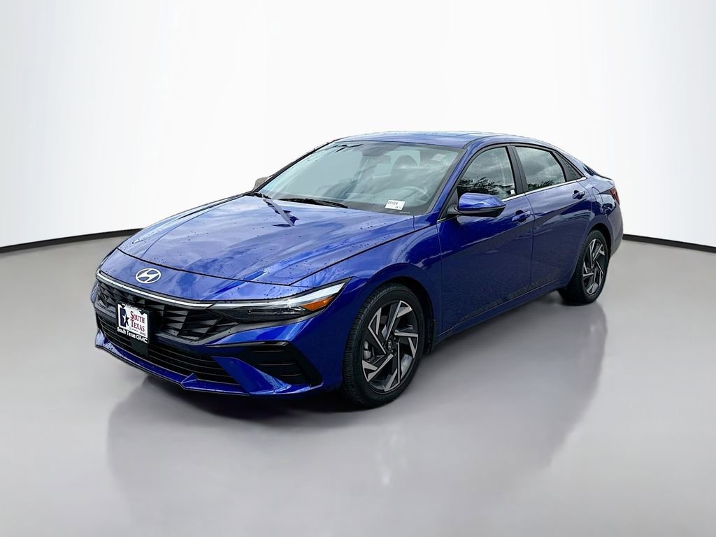 Used 2024 Hyundai Elantra Limited image 3
