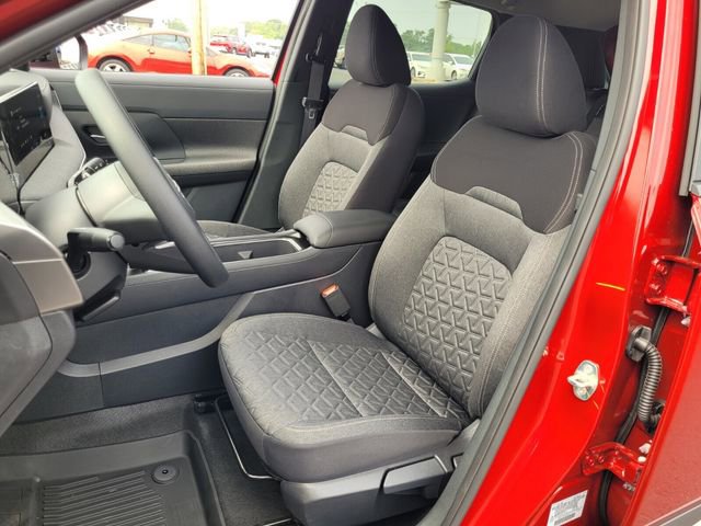 New 2026 Nissan Kicks SV image 5