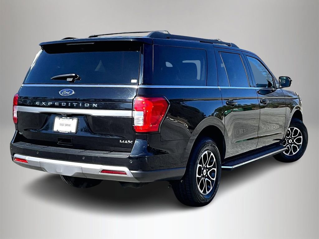 Used 2023 Ford Expedition Max XLT image 5