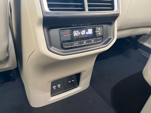 New 2025 Volkswagen Atlas SE image 18