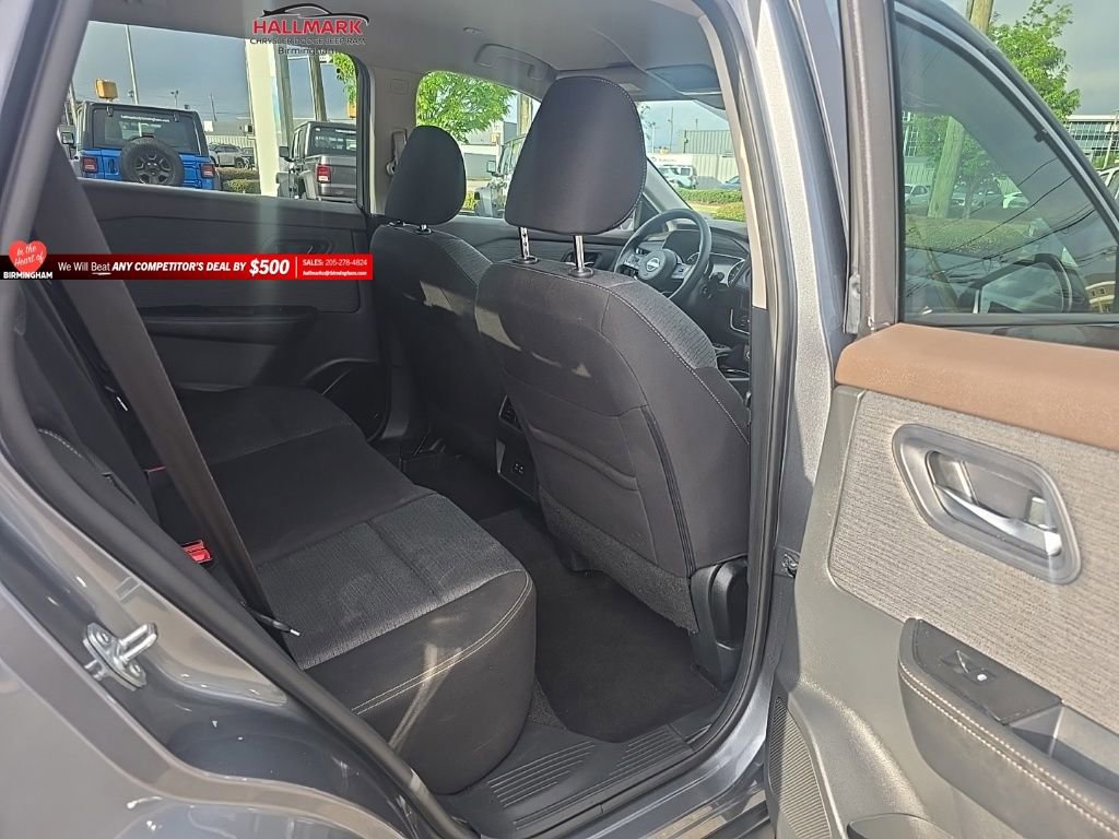 Used 2023 Nissan Rogue SV FWD image 20