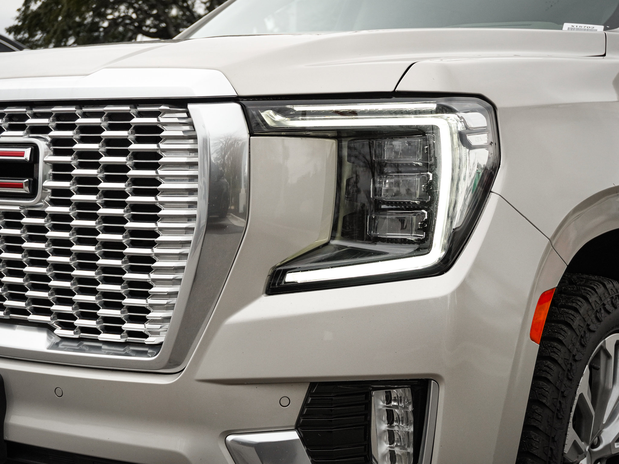 Used 2022 GMC Yukon XL Denali image 6