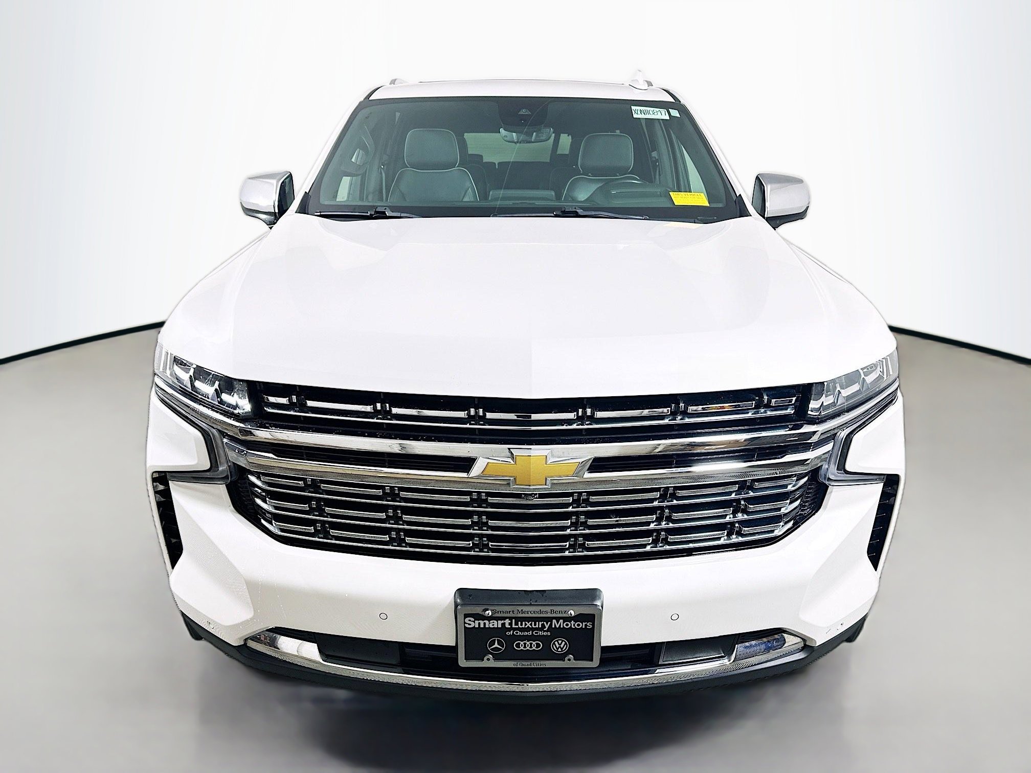 Used 2023 Chevrolet Suburban Premier image 2
