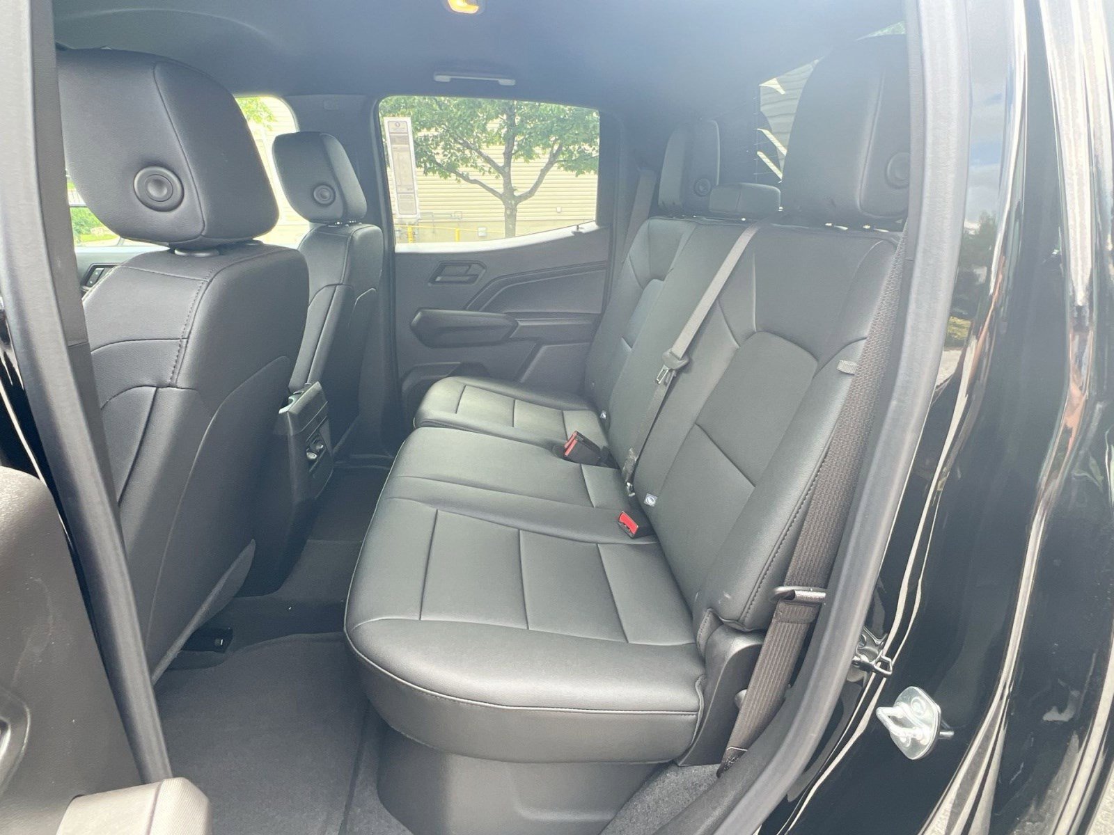 New 2025 Chevrolet Colorado Trail Boss w/ Midnight Edition image 22