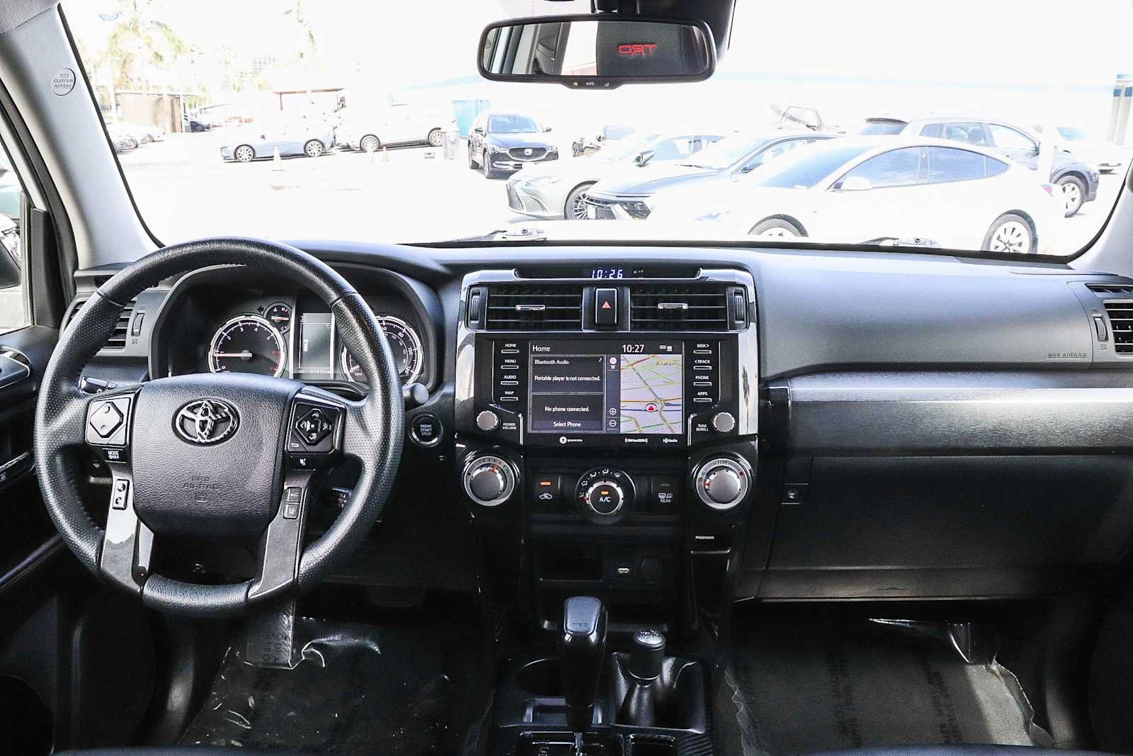 Used 2020 Toyota 4Runner Venture w/ Moonroof Package AWD/4WD image 17