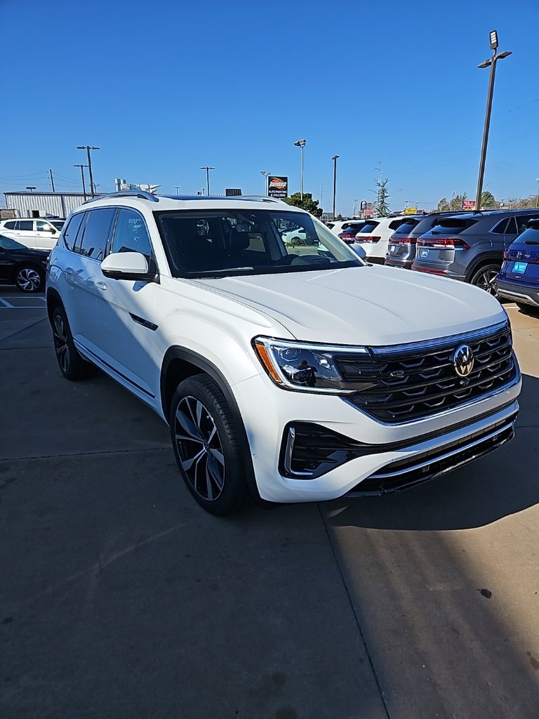 New 2026 Volkswagen Atlas SEL Premium R-Line image 3