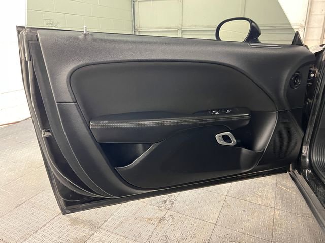 Used 2016 Dodge Challenger SXT image 27