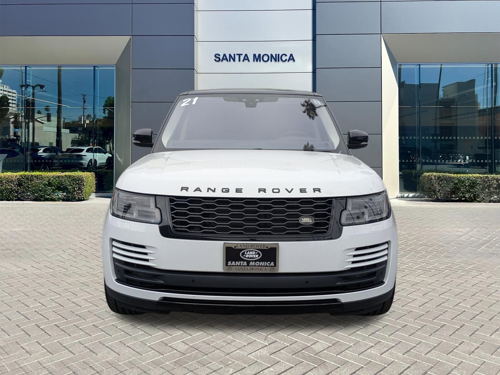 Used 2021 Land Rover Range Rover P525 Westminster Edition LWB image 2