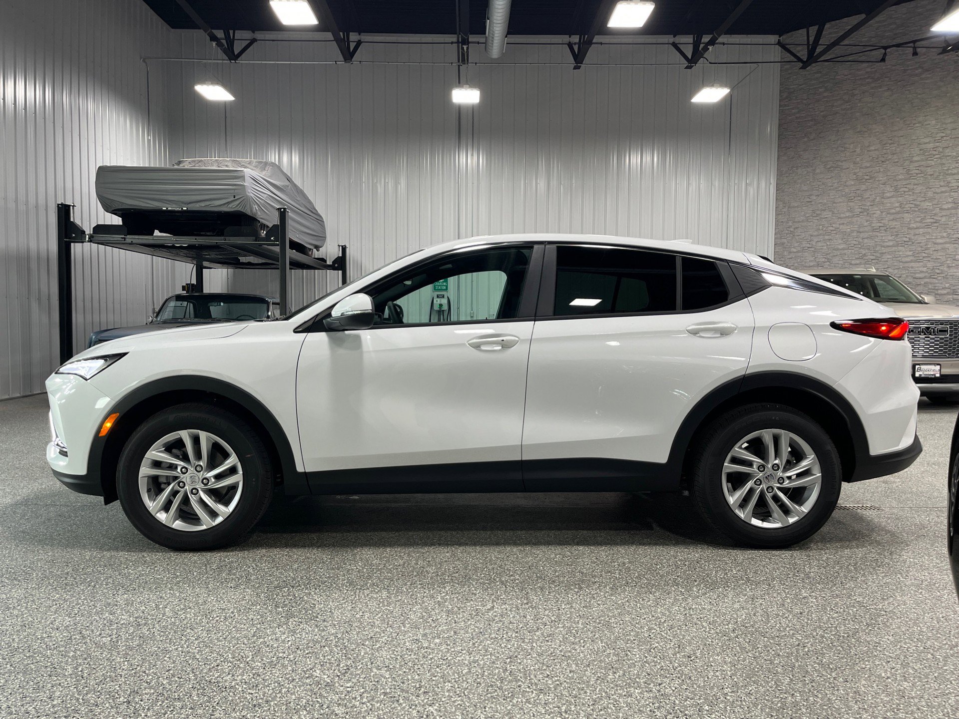 New 2025 Buick Envista Preferred w/ Convenience I Package image 2