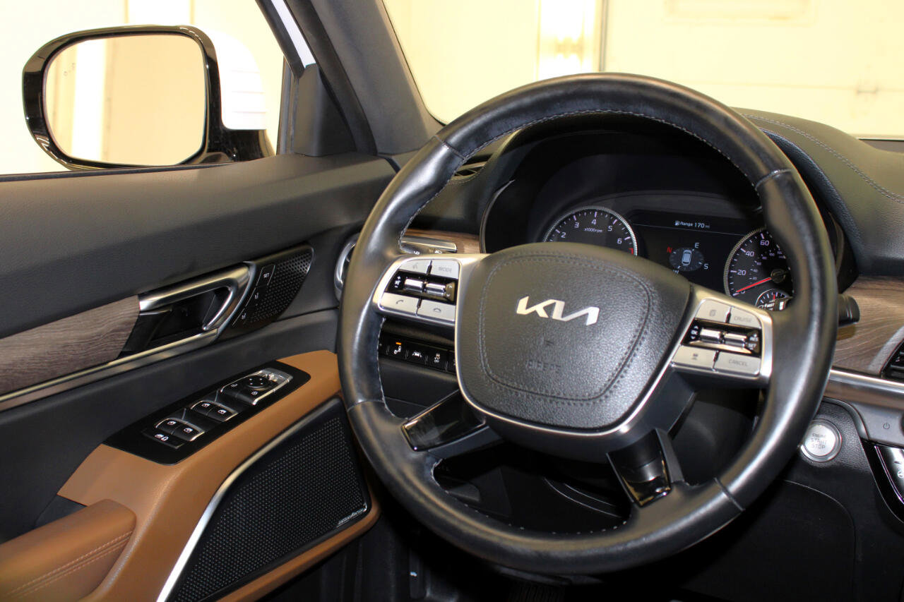 Used 2022 Kia Telluride SX w/ SX Prestige Package image 56