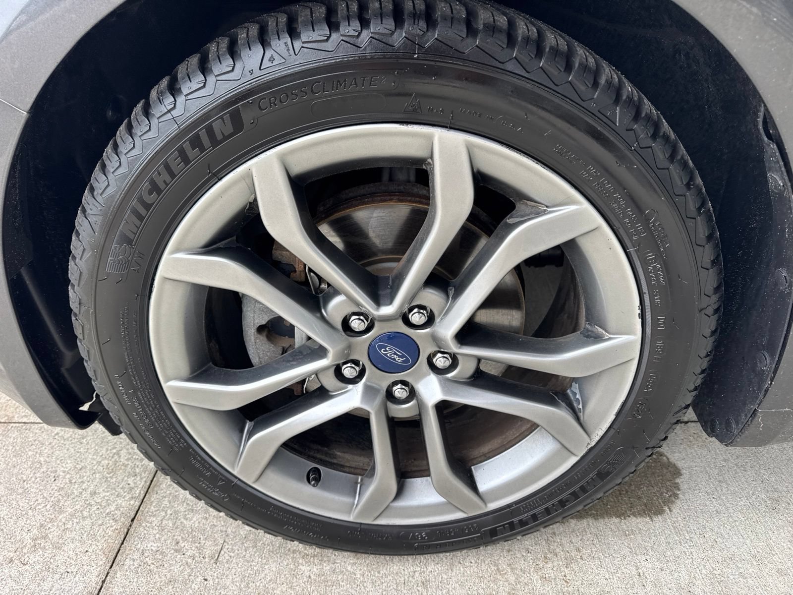 Certified 2017 Ford Fusion SE w/ Equipment Group 201A FWD image 17